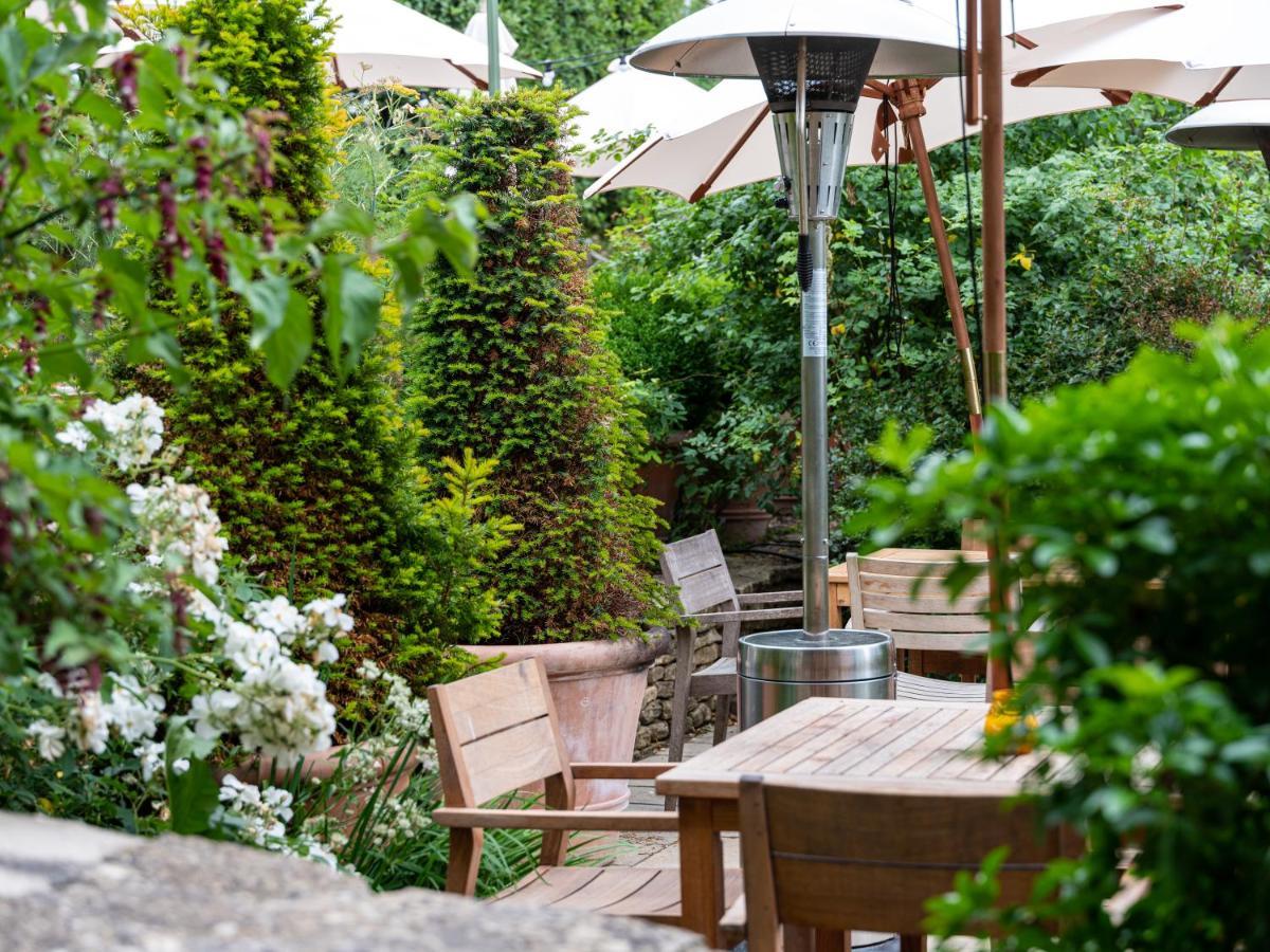 The Wheatsheaf Inn Bourton-on-the-Water Exterior photo