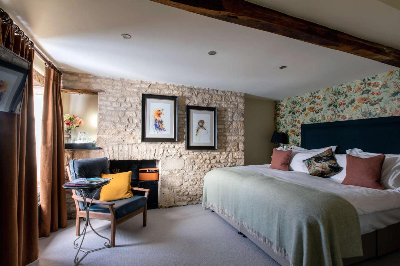 The Wheatsheaf Inn Bourton-on-the-Water Exterior photo